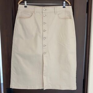 Banana Republic Ecru Denim Midi Skirt w/ Front Buttons Women’s Size 33/16 NWOT